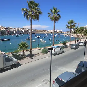 Aquamarine Sea Front - First Floor Apartment