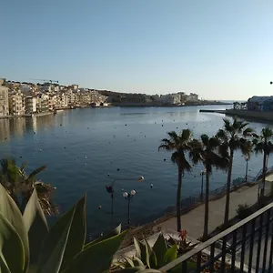 Pensión Seafront Akwador, Marsaskala